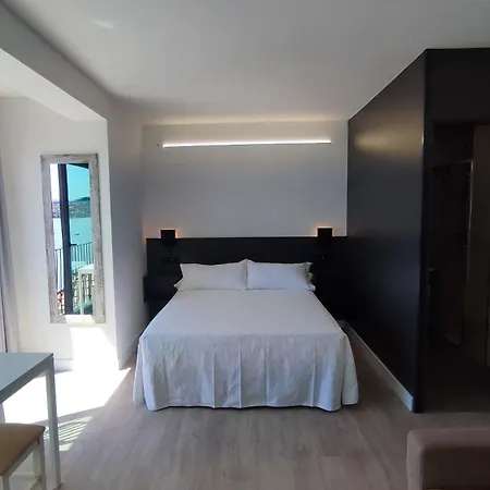 Dabarca アパート コンバーロ